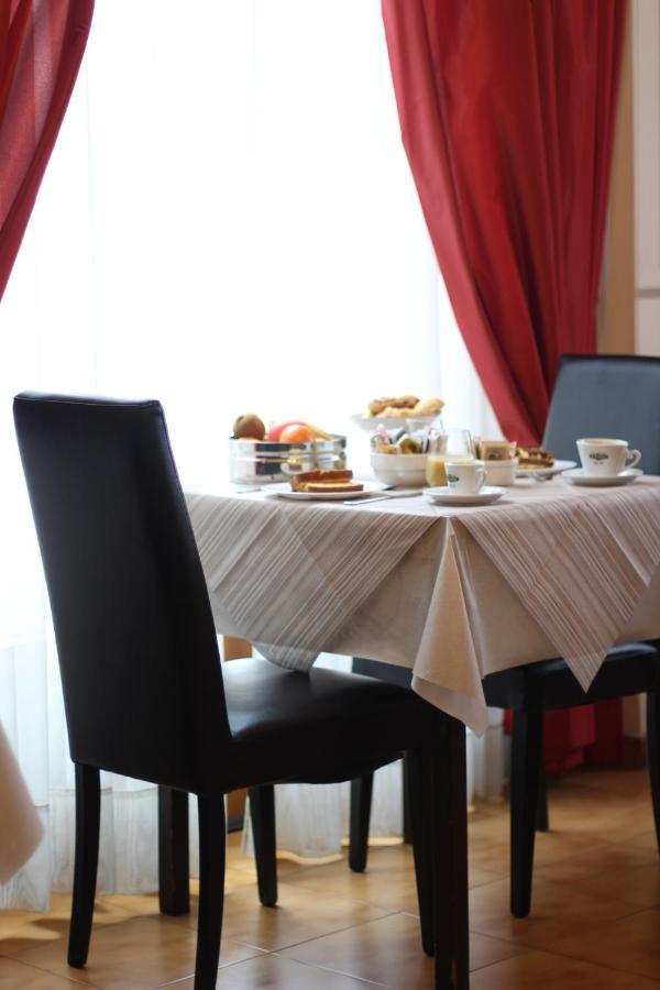 Hotel Prime Пистойя Экстерьер фото