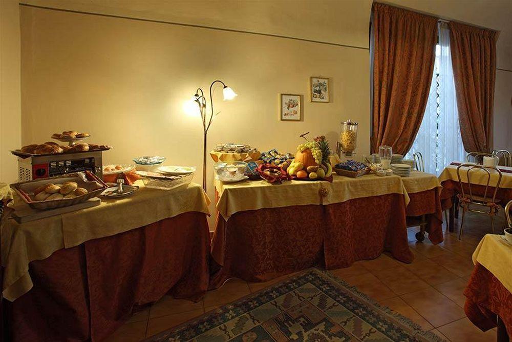 Hotel Prime Пистойя Экстерьер фото